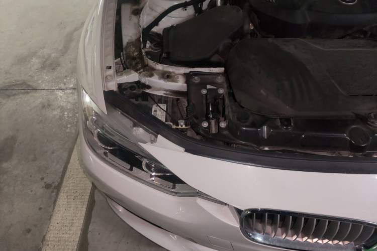Used BMW 3 Series 2019 320Li Fashion Model Engine Bay Right