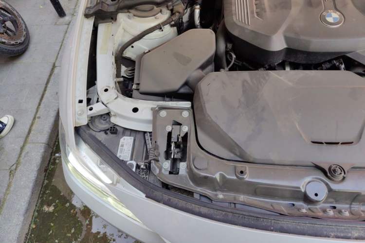 Used BMW 3 Series 2019 320Li Fashion Model Engine Bay Right