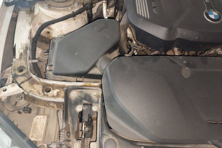 Used BMW 3 Series 2019 320i M Sport Package Engine Bay Right