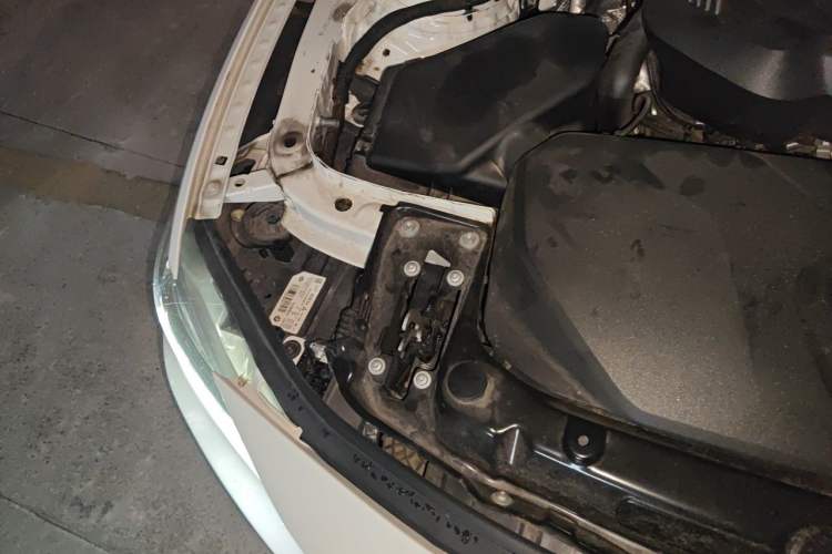 Used BMW 3 Series 2019 320Li M Sport Package Engine Bay Right