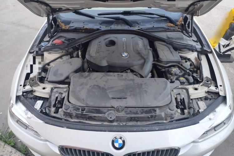 Used BMW 3 Series 2019 320Li Fashion Model Engine Bay