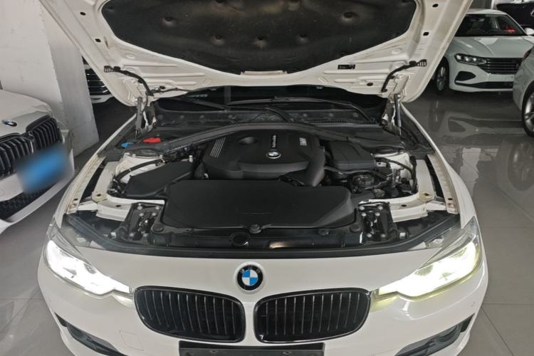 Used BMW 3 Series 2019 320Li Fashion Model Engine Bay