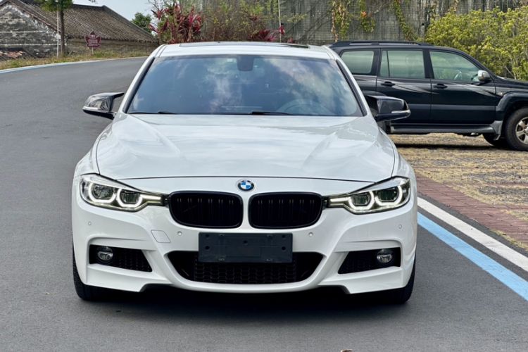 Used BMW 3 Series 2019 320i M Sport Package Exterior 1