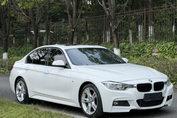 Used BMW 3 Series 2019 320i M Sport Package Exterior 1