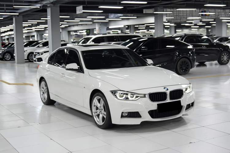 Used BMW 3 Series 2019 320i M Sport Package Exterior 2