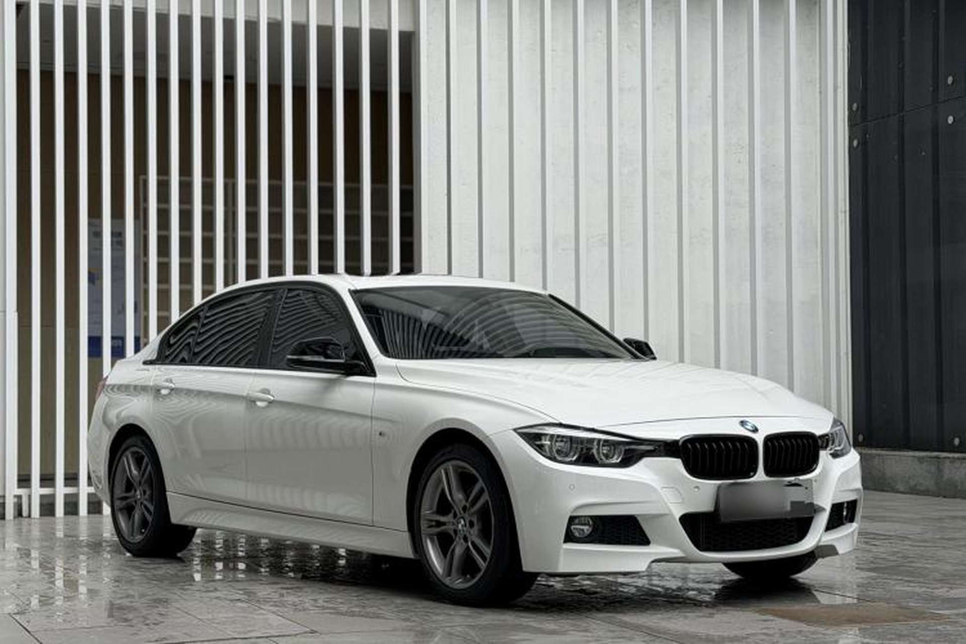 Used BMW 3 Series 2019 320Li M Sport Night Edition Exterior 2