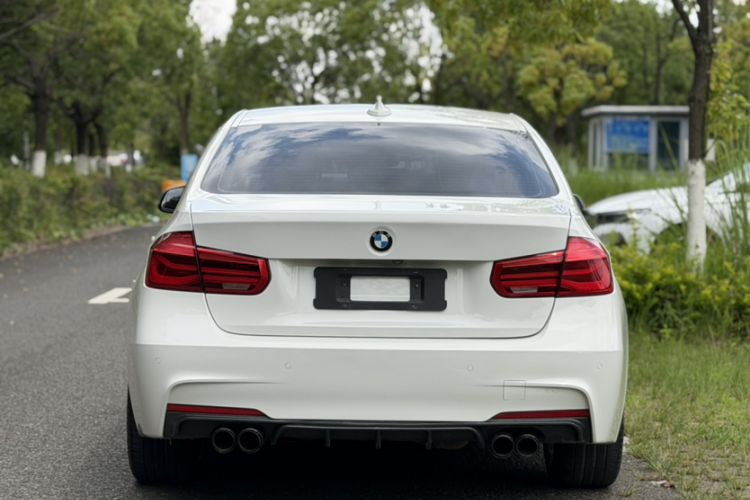 Used BMW 3 Series 2019 320i M Sport Package Exterior 2