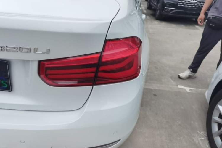 Used BMW 3 Series 2019 320Li Fashion Model Exterior 3