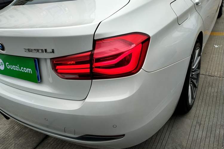 Used BMW 3 Series 2019 320Li Fashion Model Exterior 3