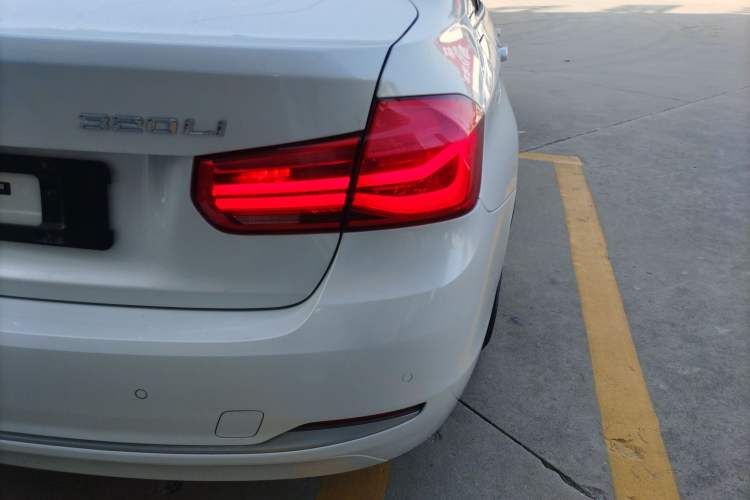 Used BMW 3 Series 2019 320Li Fashion Model Exterior 3