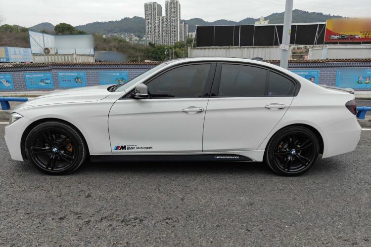 Used BMW 3 Series 2019 320i M Sport Night Edition Exterior 3