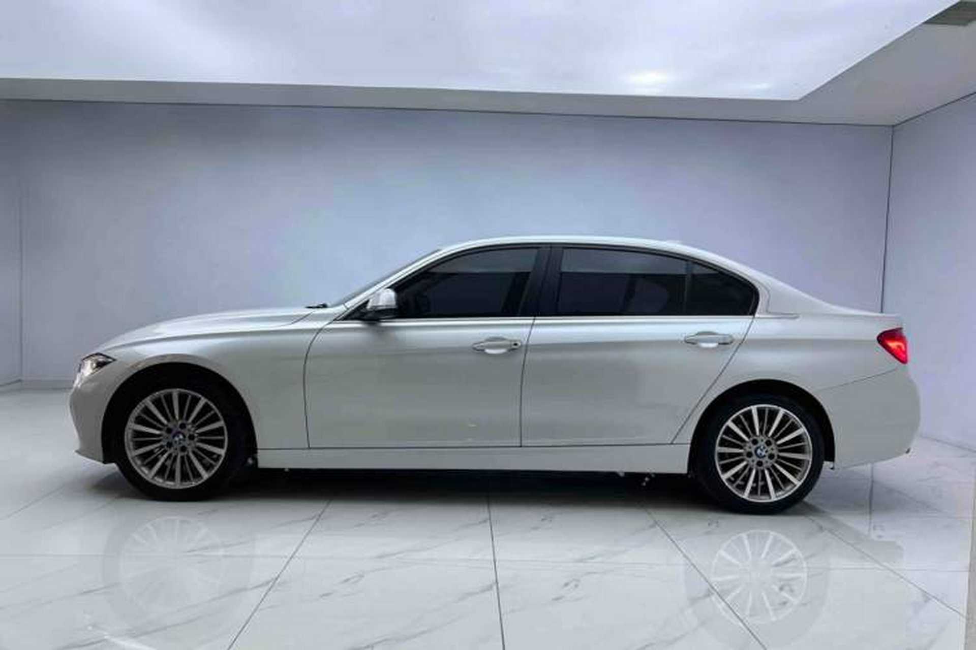 Used BMW 3 Series 2019 320Li Fashion Model Exterior 3