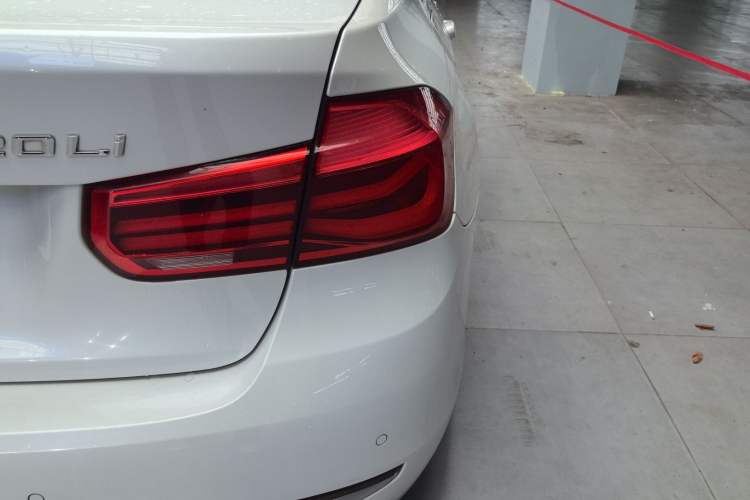 Used BMW 3 Series 2019 320Li Fashion Model Exterior 3