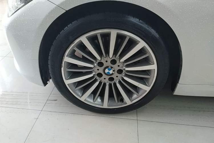 Used BMW 3 Series 2019 320Li Fashion Model Exterior 4