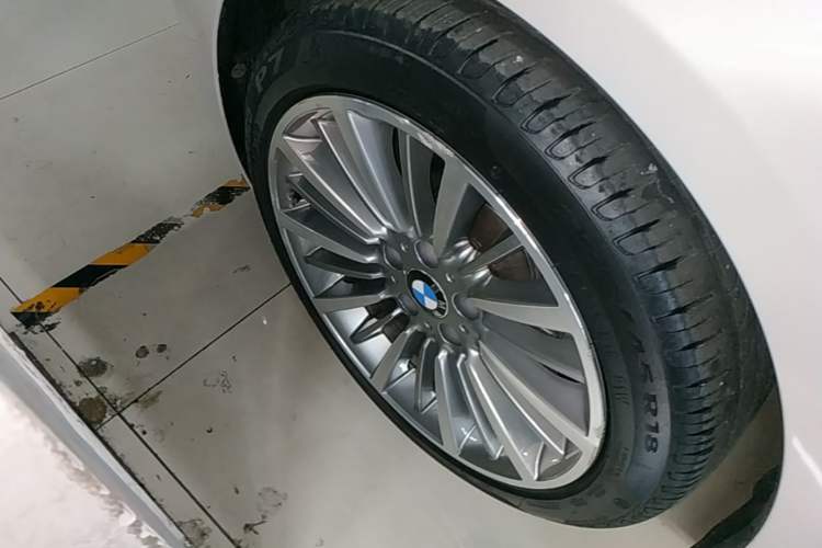 Used BMW 3 Series 2019 320Li Fashion Model Exterior 4