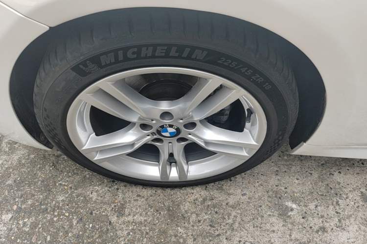 Used BMW 3 Series 2019 320Li M Sport Package Exterior 4