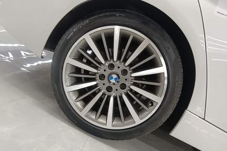 Used BMW 3 Series 2019 320Li Fashion Model Exterior 5