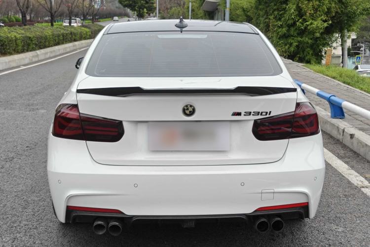 Used BMW 3 Series 2019 320i M Sport Night Edition Exterior 5
