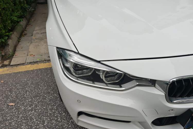 Used BMW 3 Series 2019 320i M Sport Package Exterior 6