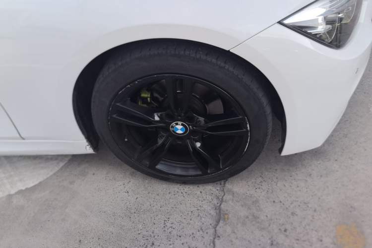 Used BMW 3 Series 2019 320i M Sport Night Edition Exterior 7