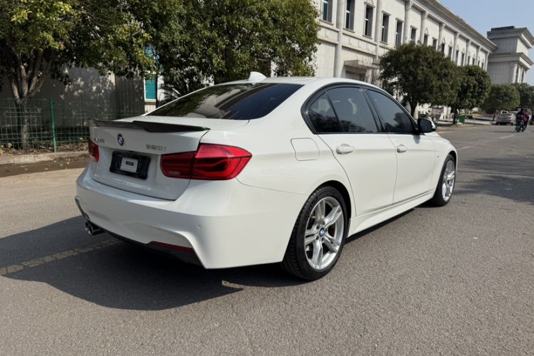 Used BMW 3 Series 2019 320i M Sport Package Exterior 8