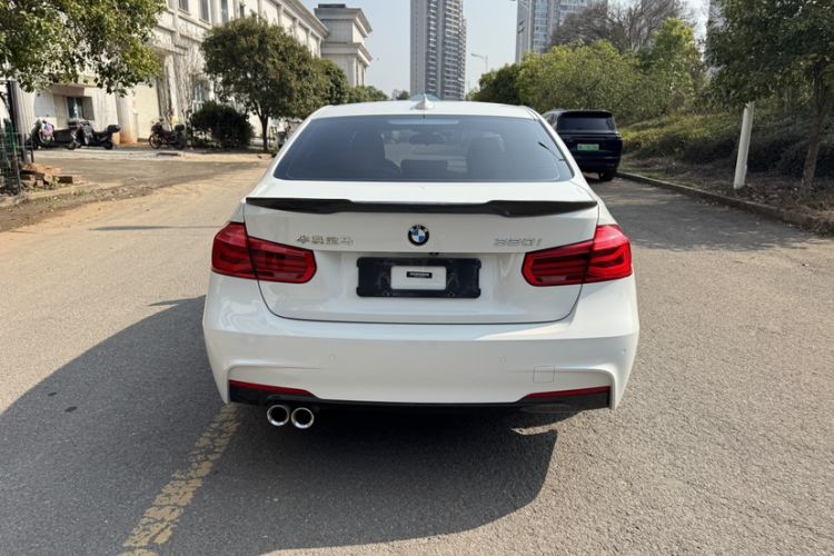 Used BMW 3 Series 2019 320i M Sport Package Exterior 9