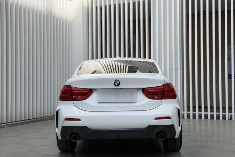 Used BMW 3 Series 2019 320i M Sport Package Exterior 9