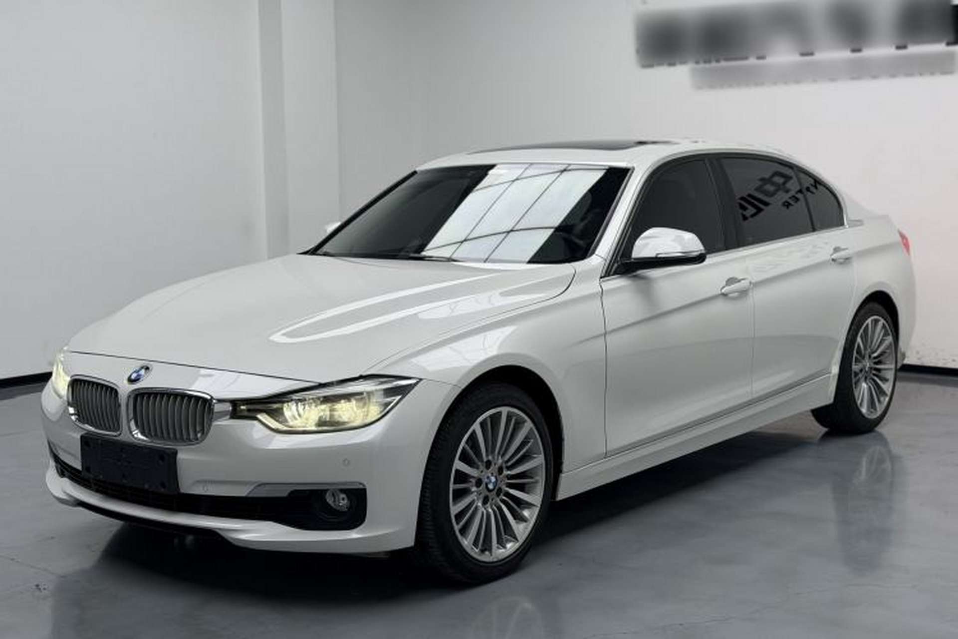 Used BMW 3 Series 2019 320Li Fashion Model Front Left 45 Deg