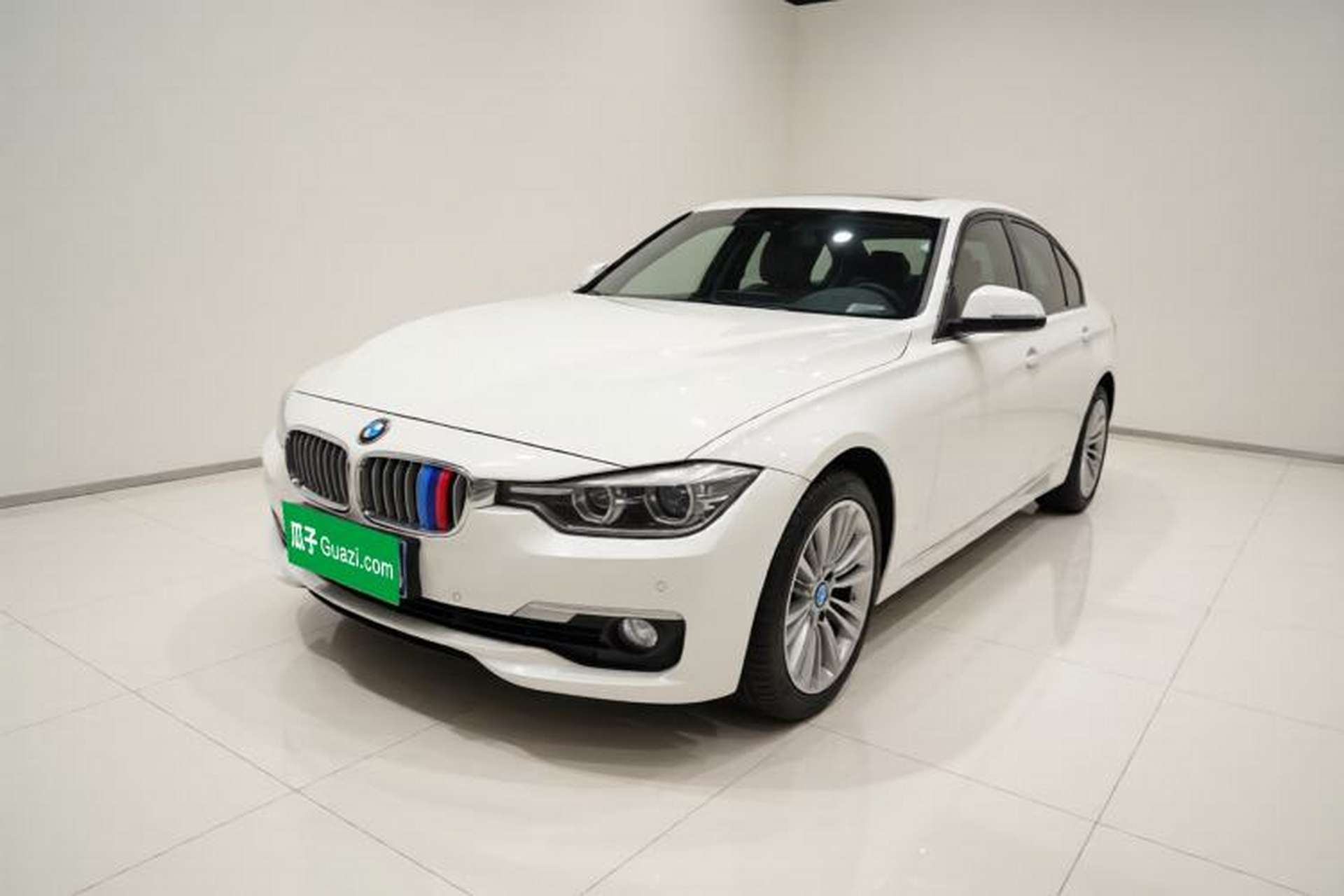 Used BMW 3 Series 2019 320Li Fashion Model Front Left 45 Deg