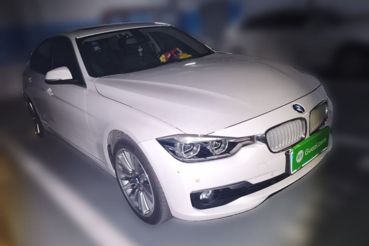 Used BMW 3 Series 2019 320Li xDrive Fashion Model Front Right 45 Deg