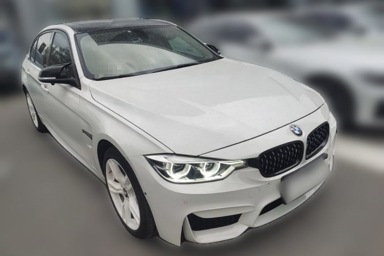 Used BMW 3 Series 2019 320Li M Sport Package Front Right 45 Deg