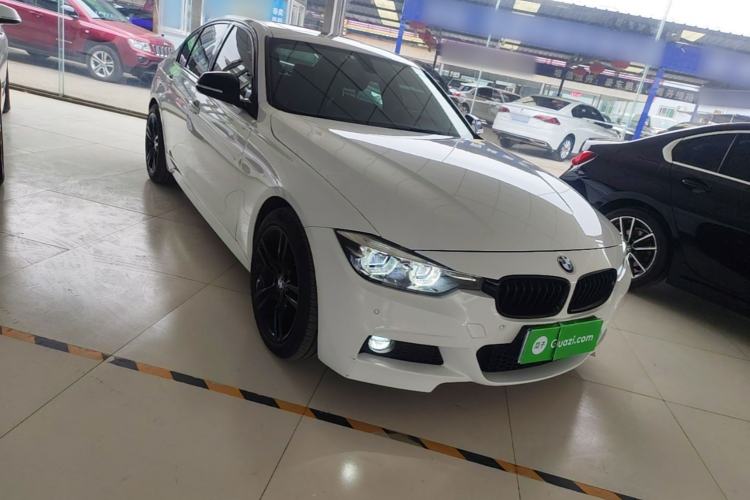 Used BMW 3 Series 2019 320i M Sport Night Edition Front Right 45 Deg