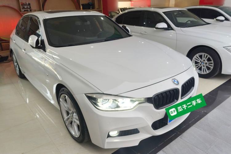Used BMW 3 Series 2019 320i M Sport Package Front Right 45 Deg