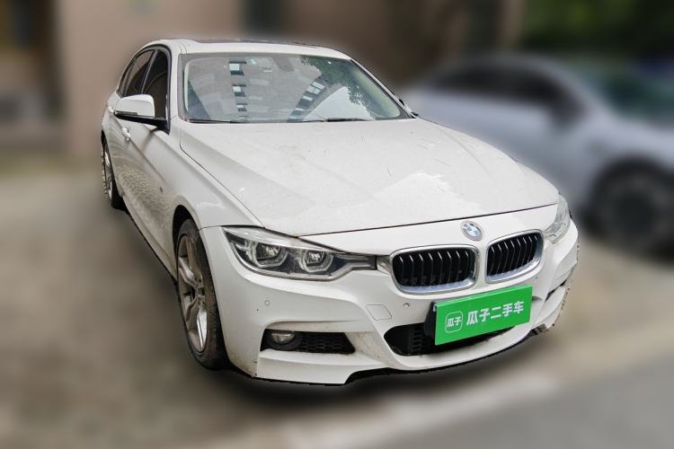 Used BMW 3 Series 2019 320Li M Sport Package Front Right 45 Deg
