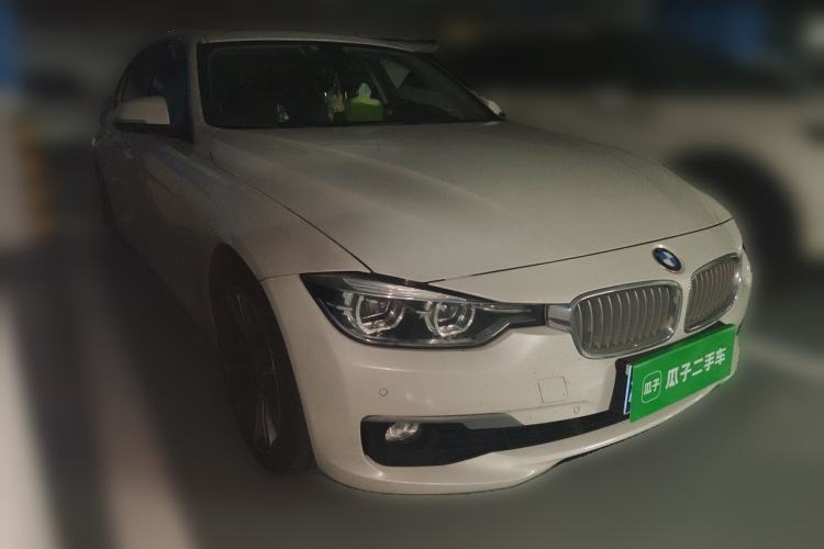 Used BMW 3 Series 2019 320Li Fashion Model Front Right 45 Deg