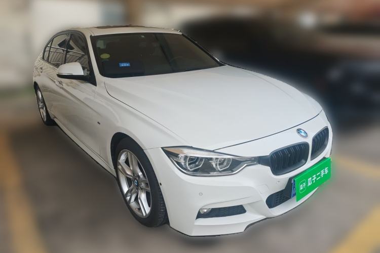 Used BMW 3 Series 2019 320Li M Sport Package Front Right 45 Deg