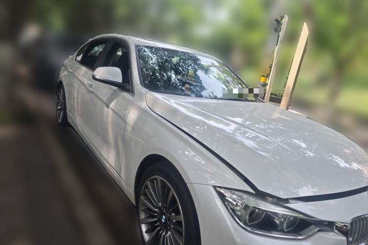Used BMW 3 Series 2019 320Li Fashion Model Front Right 45 Deg