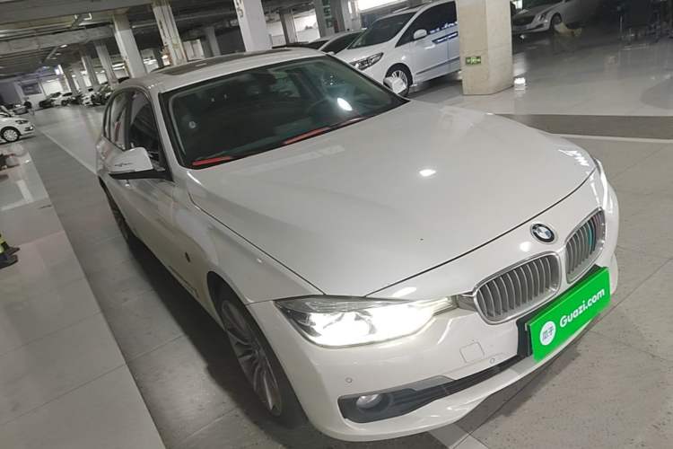 Used BMW 3 Series 2019 320Li Fashion Model Front Right 45 Deg
