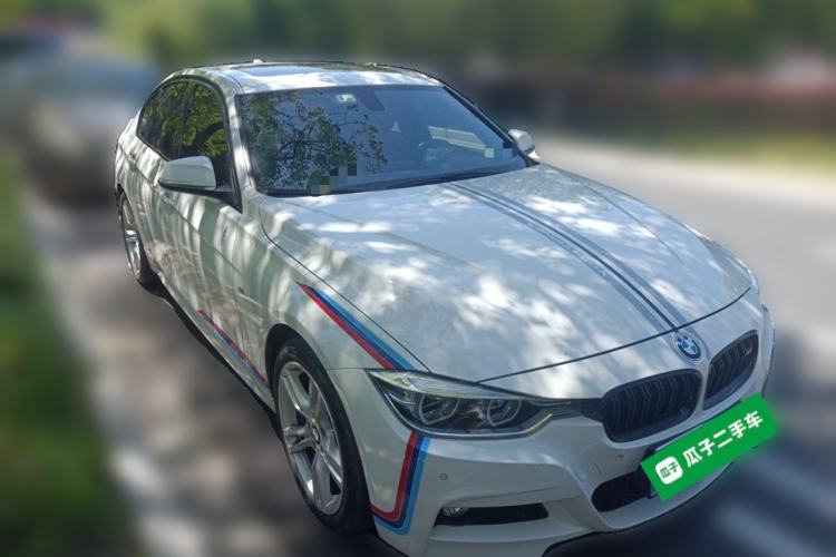 Used BMW 3 Series 2019 320i M Sport Package Front Right 45 Deg