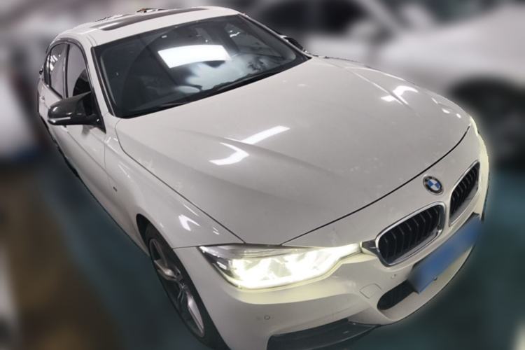 Used BMW 3 Series 2019 320Li M Sport Package Front Right 45 Deg