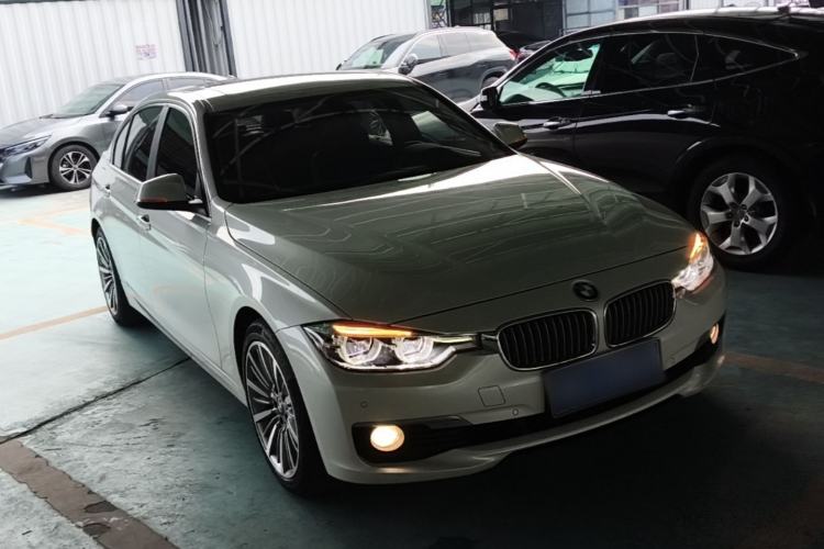 Used BMW 3 Series 2019 320Li Fashion Model Front Right 45 Deg