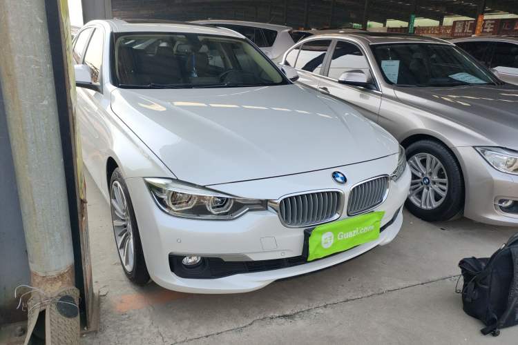 Used BMW 3 Series 2019 320Li Fashion Model Front Right 45 Deg