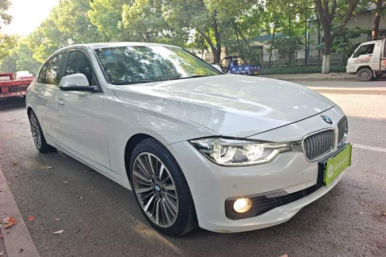 Used BMW 3 Series 2019 320Li Fashion Model Front Right 45 Deg