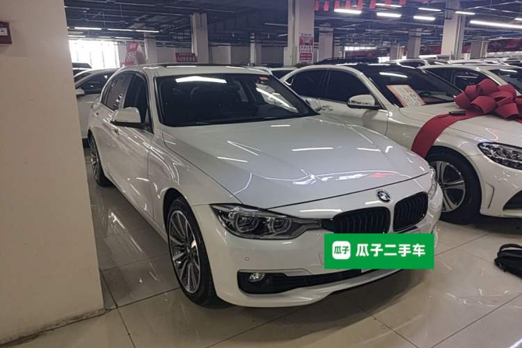 Used BMW 3 Series 2019 320Li xDrive Fashion Model Front Right 45 Deg