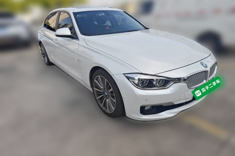 Used BMW 3 Series 2019 320Li Fashion Model Front Right 45 Deg
