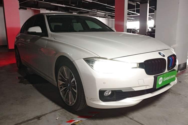 Used BMW 3 Series 2019 320Li Fashion Model Front Right 45 Deg