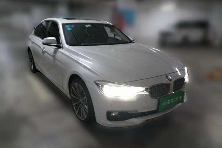 Used BMW 3 Series 2019 320Li Fashion Model Front Right 45 Deg