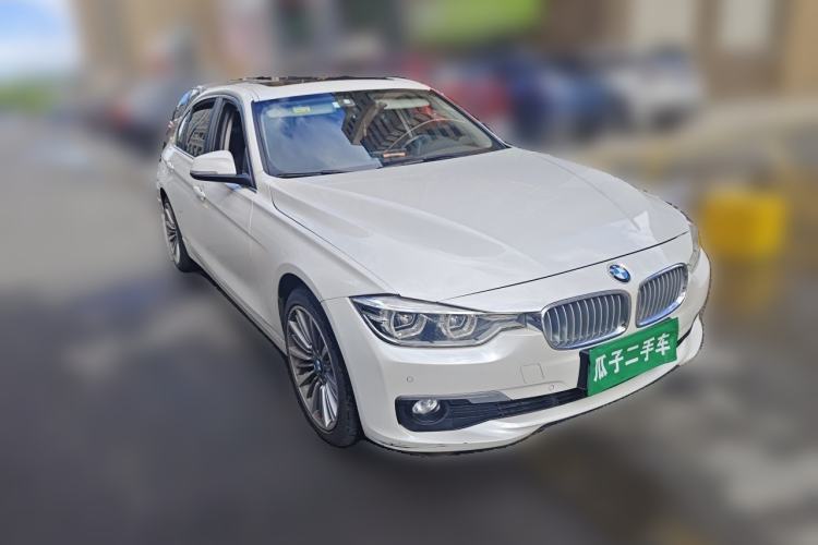 Used BMW 3 Series 2019 320Li Fashion Model Front Right 45 Deg