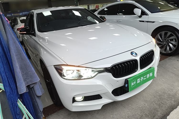 Used BMW 3 Series 2019 320i M Sport Night Edition Front Right 45 Deg