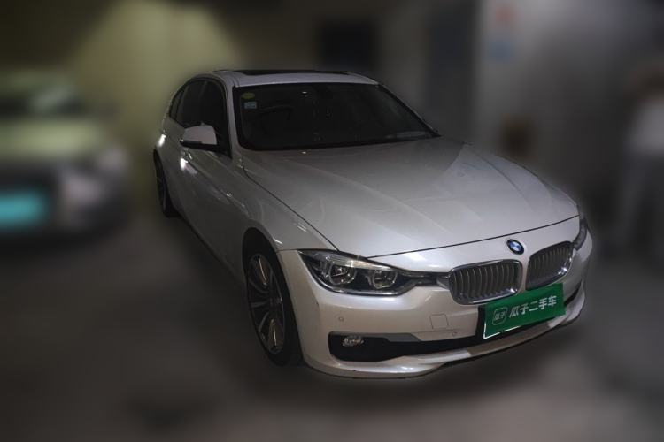 Used BMW 3 Series 2019 320Li Fashion Model Front Right 45 Deg
